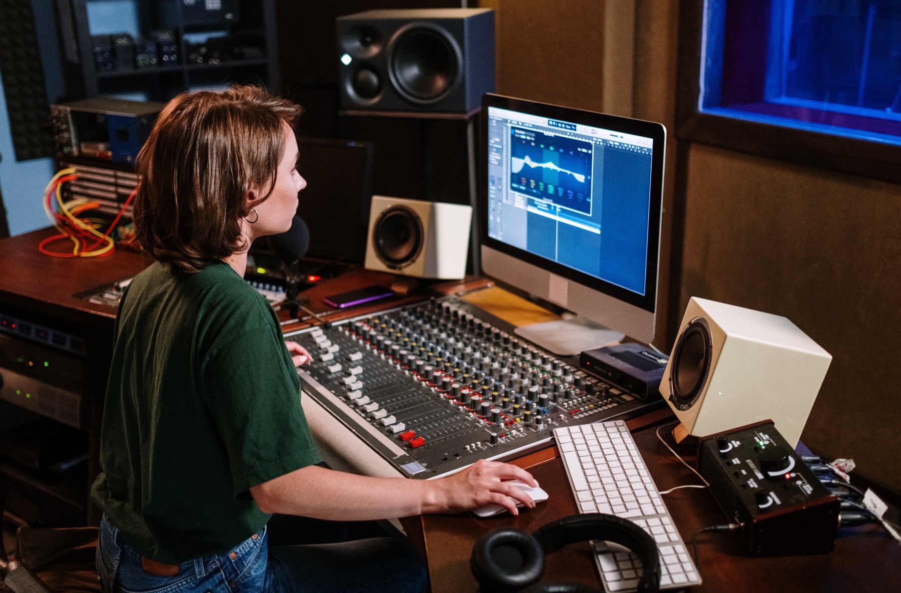 5 Iconic Female Music Producers Who Helped Shape the Industry